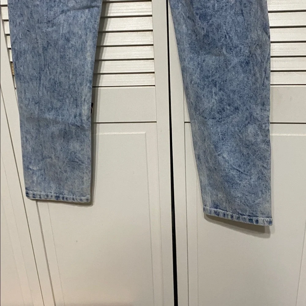 South pole Skinny Jeans Acid Wash Size 34-30 NWT